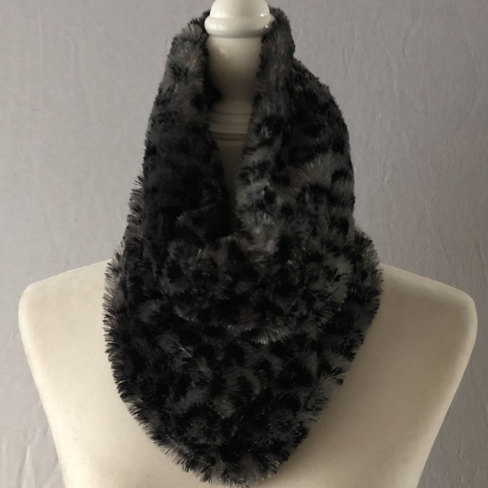 Faux Fur Neck Warmer